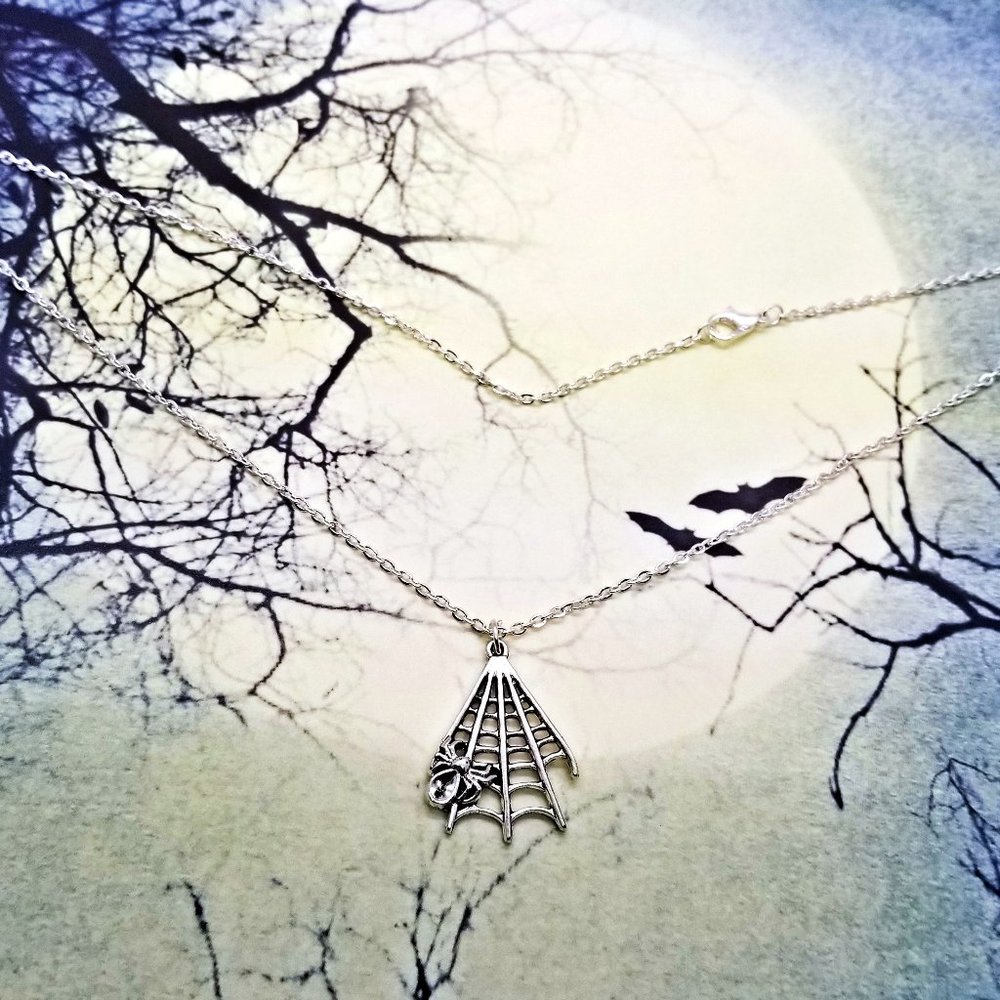 Spider & Corner Spiderweb Silver Necklace - Picture 2 of 3